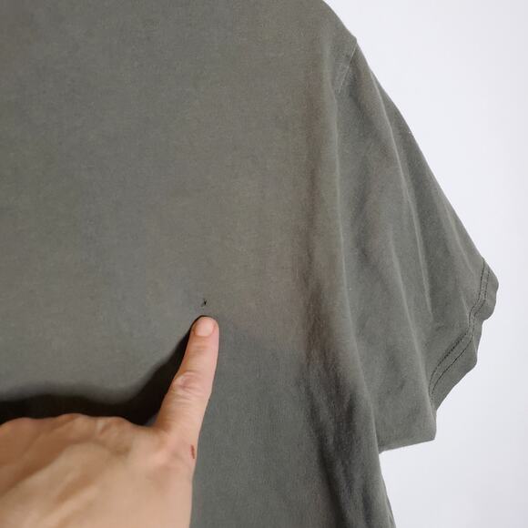 Moschino Vintage Green exotic Tiger T-shirt in Flawed Condition - Picture 9 of 11